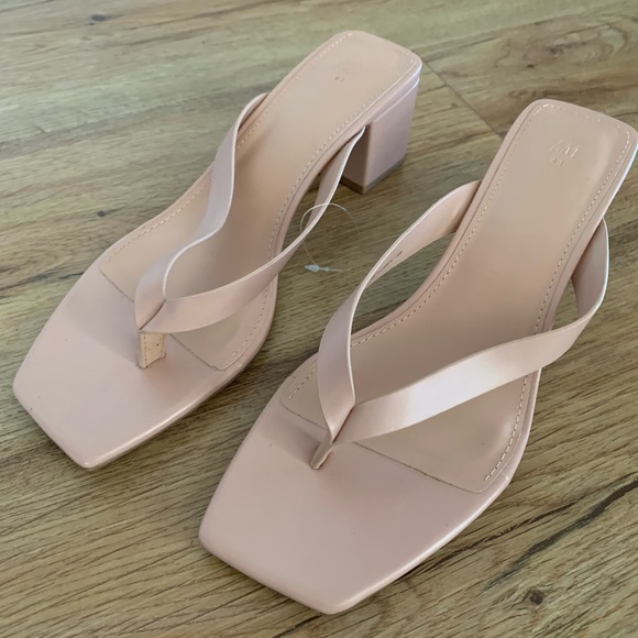 H&M Sandals - Picture 2 of 4